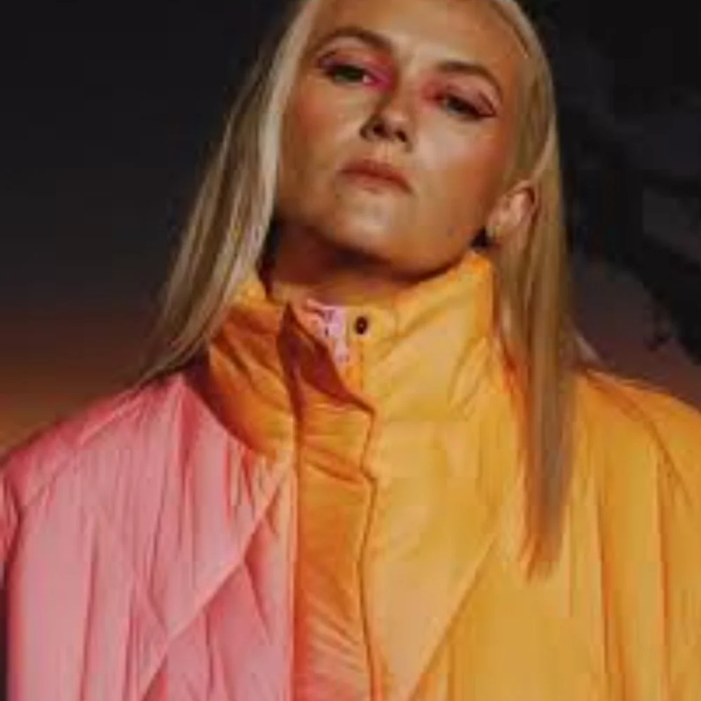 Electric & Rose dye are under